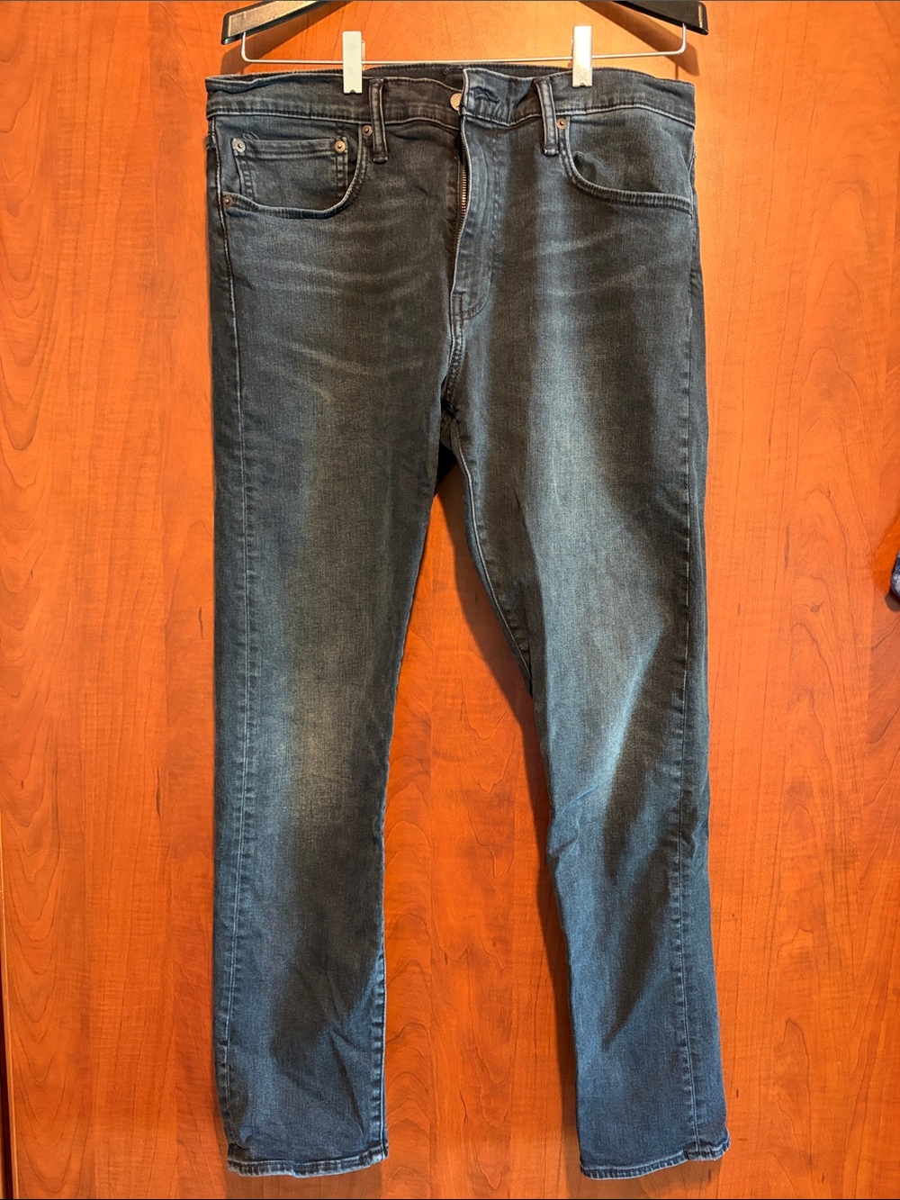 Men's Straight Jeans in Dark Wash Blue